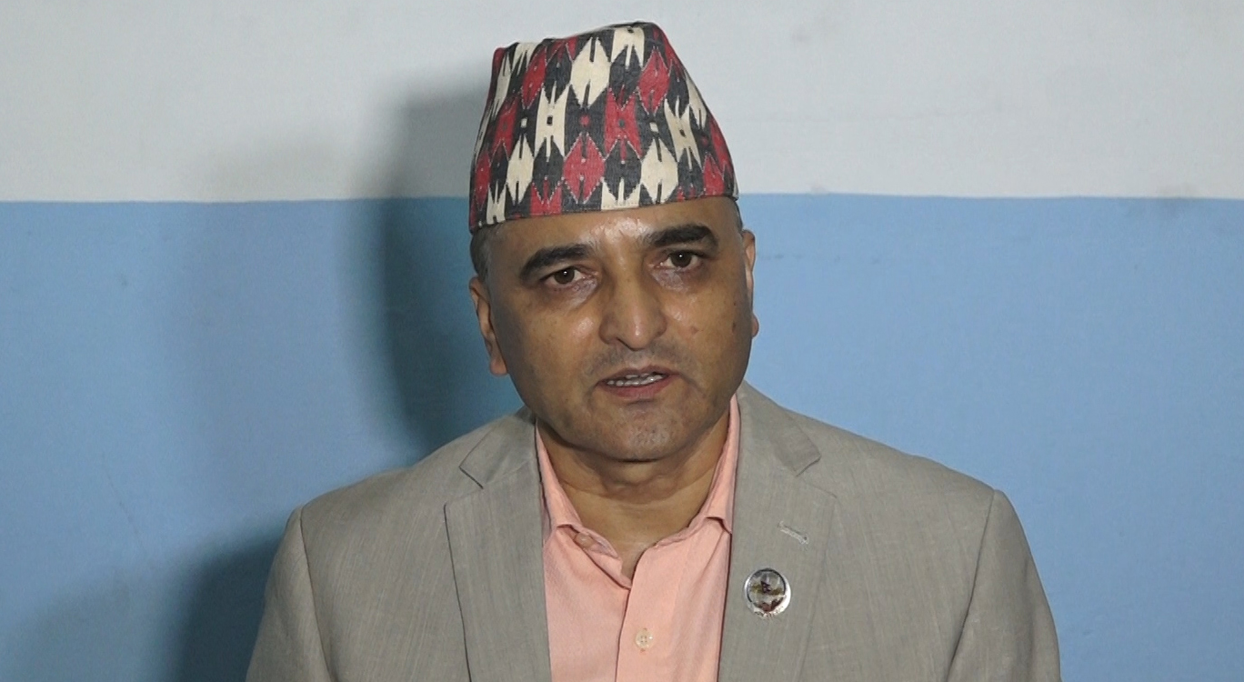 सचिवालय बैठकअघि एमाले सचिव याेगेश भट्टराई पुगे विद्याको सम्पर्क कार्यालय